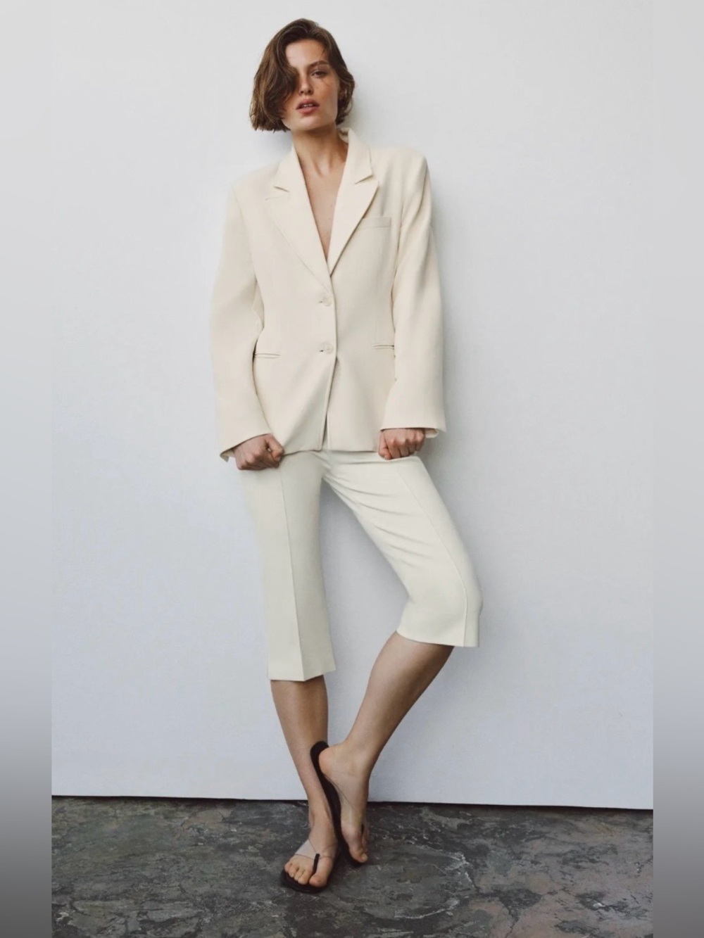 Zara ZW Collection NWT Ivory Tailored Capri Pants High Rise Cropped Quiet Luxury